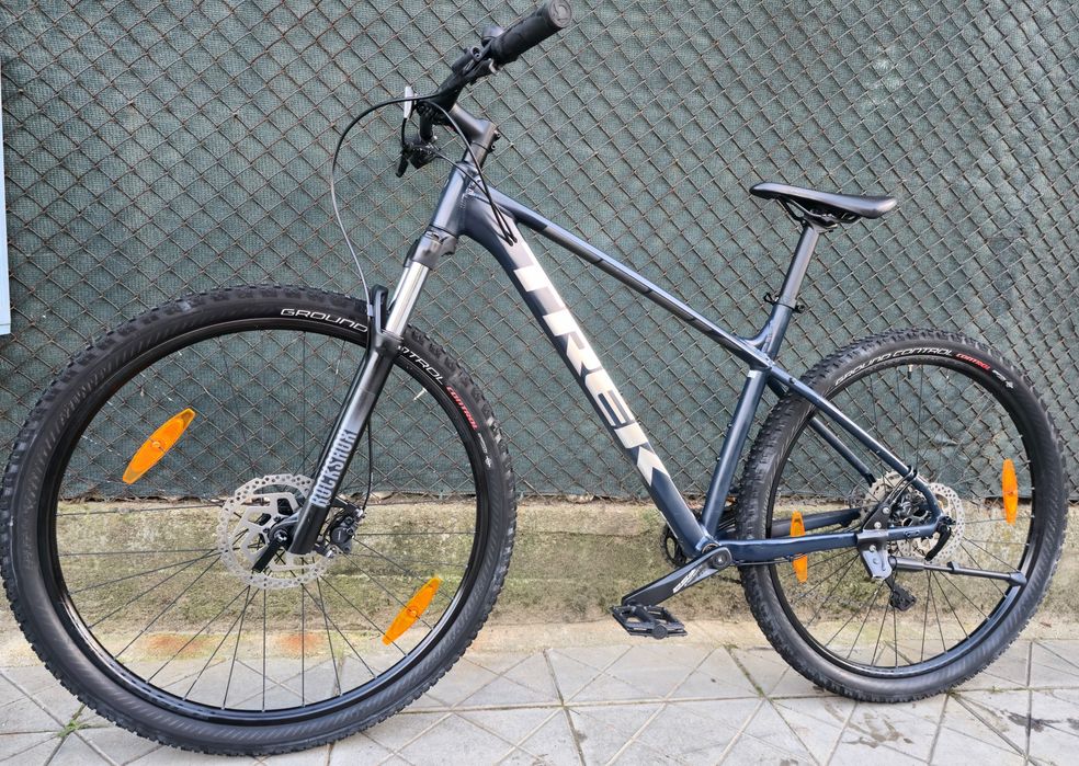 Trek Marlin 7 29 цола L Rockshox judy 1x10 Deore Shimano