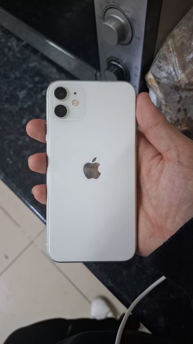Смартфон Iphone 11