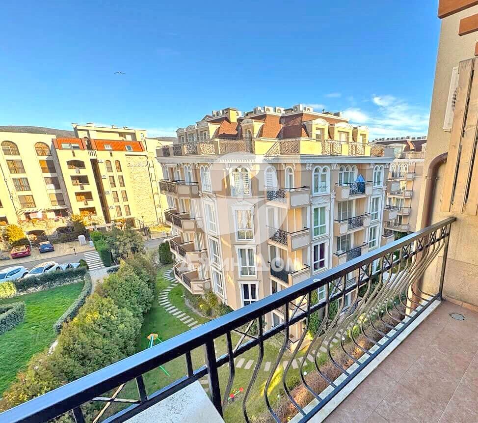 Продава се Двустаен апартамент в к.к. Слънчев бряг - 47 кв.м за 1809 €/кв.м - Снимка #8