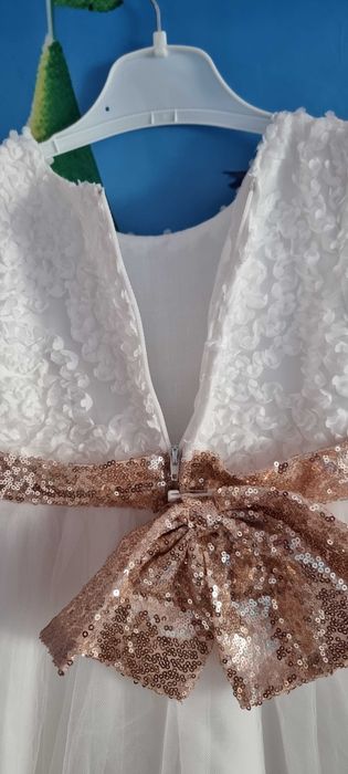 Невероятна детска рокля,без забележки