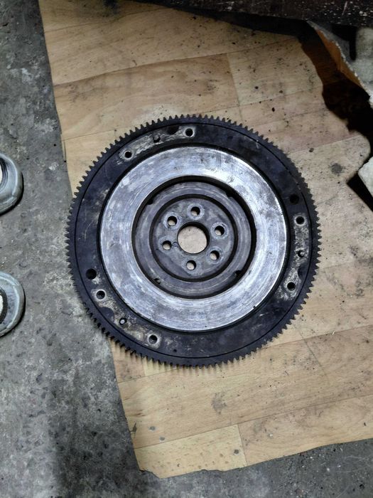 Продам маховик на ваз 2110