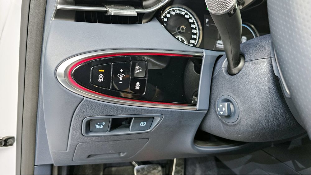 Автомобиль/Машина Genesis GV70 2.5T Gasoline AWD