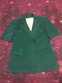 Дамско зелено голямо сако много красиво ново-хл-40лв.