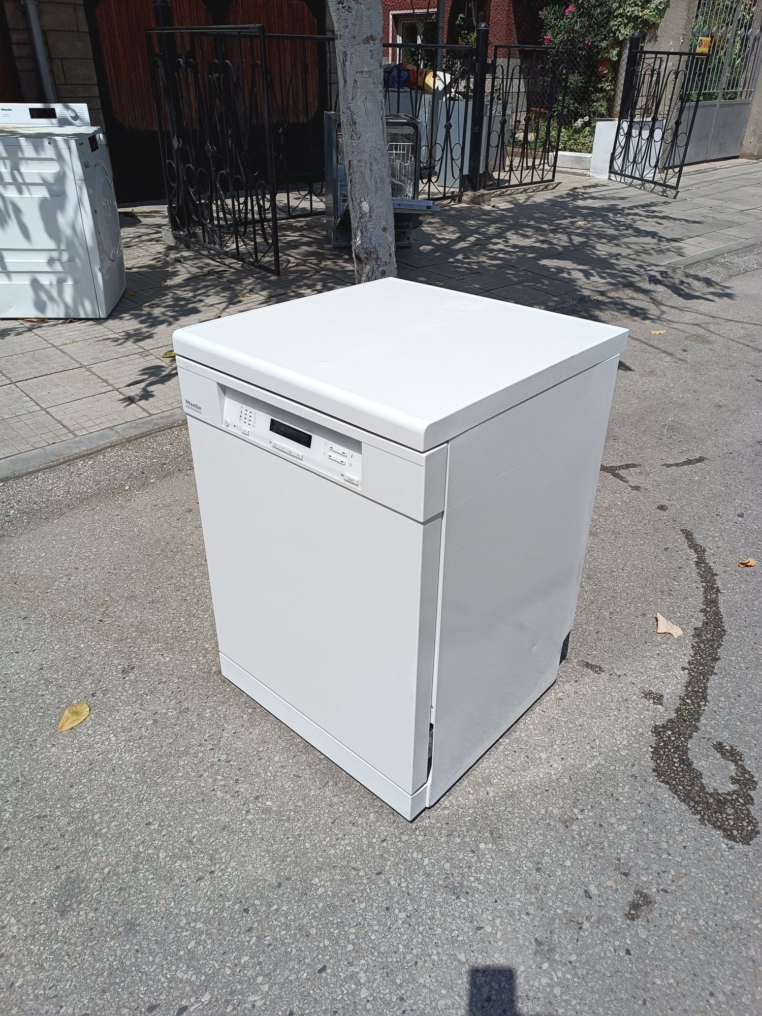 Професионална съдомиялна miele