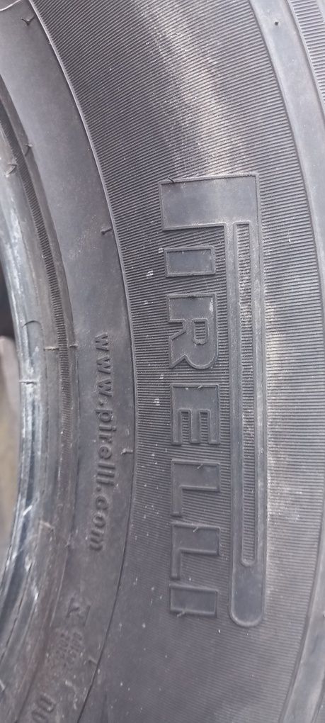 2 anvelope 235/65r17 Pirelli vară, preț 460 lei două bucăți