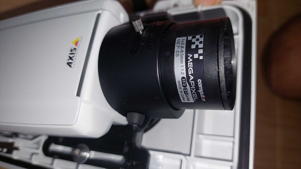 CCTV Камера f=2.8-8.5mm 1:1.2 1/2.7" CS IR Piris MEGAPIXEL AXIS