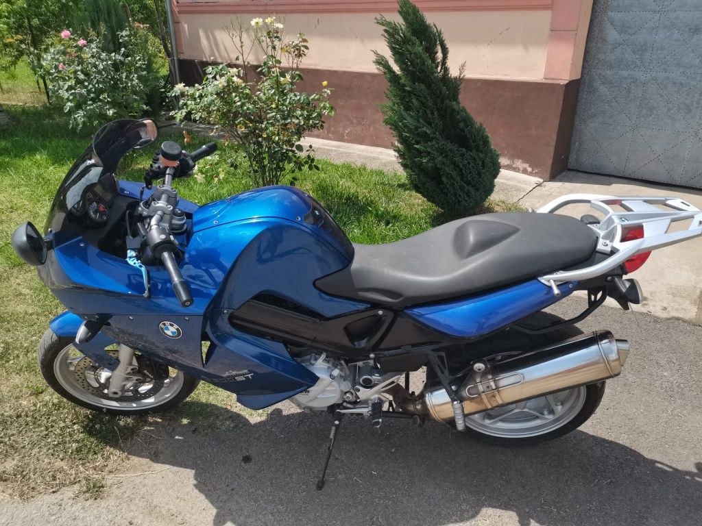 Motocicleta BMW  F 800ST