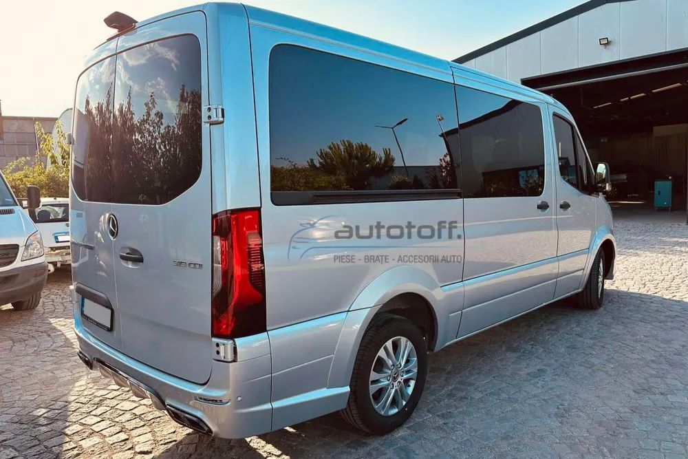 Pachet exterior compatibil cu Mercedes Sprinter W907 W910 (2018+) 63 AMG Design
