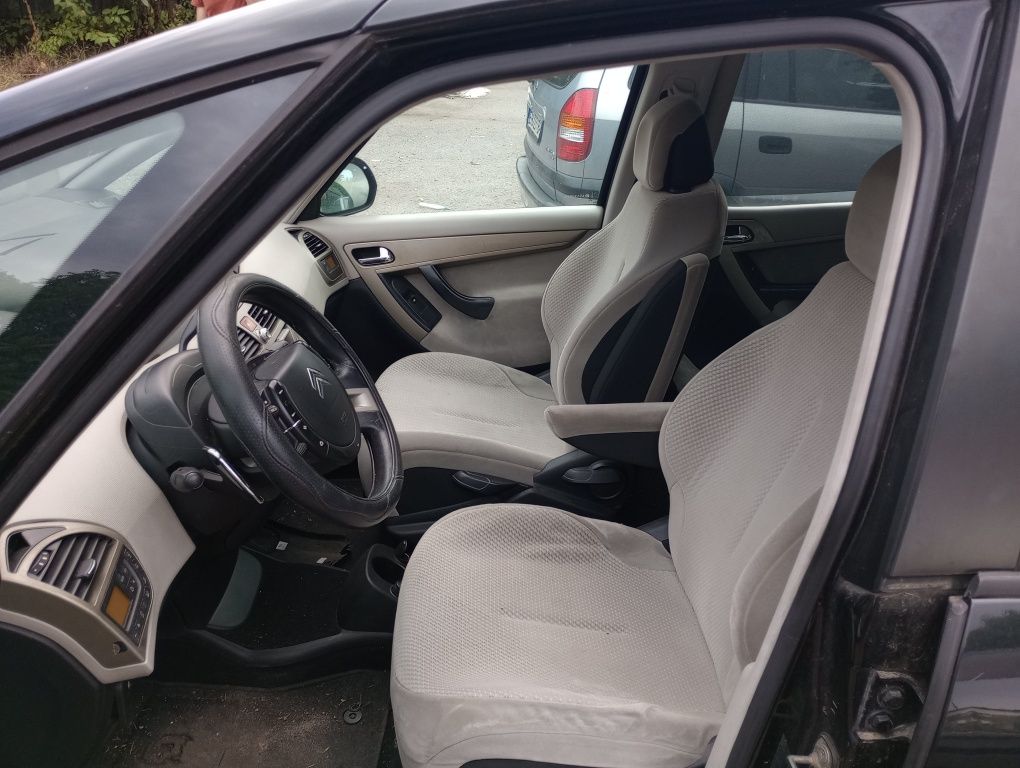 Citroen C4 picasso 2.0HDI 135к.с. на части