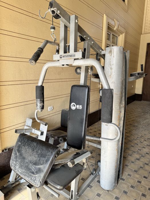 Тренажор с брусьями , тяга верхнего блока , пресс и многое доугое