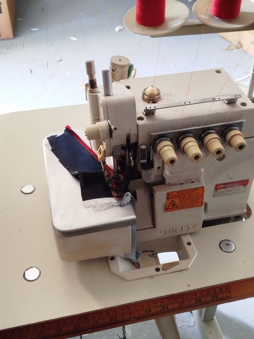 Mașina cusut liniara/surfilat/wiubardek/boiler aburi cu doua posturi