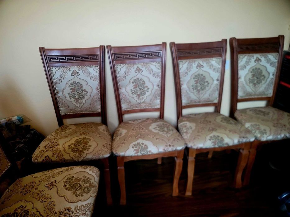 Стулья дерево почти новые 12шт срочно цена за каждый