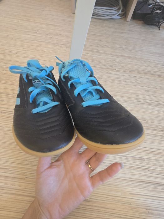Оригинални маратонки addidas predator 34