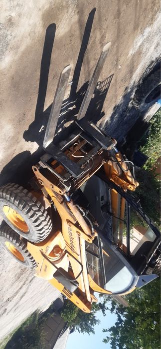 Мини-погрузчик211