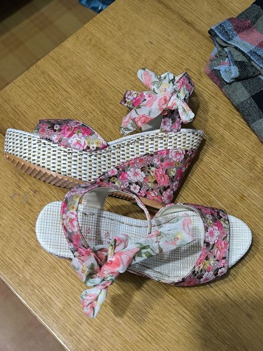 Обувь женская в продаже!