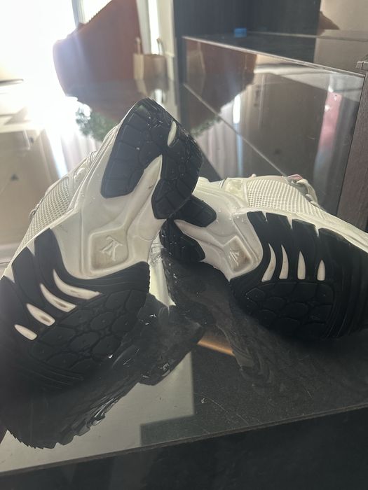 Маратонки LV sneaker run 55