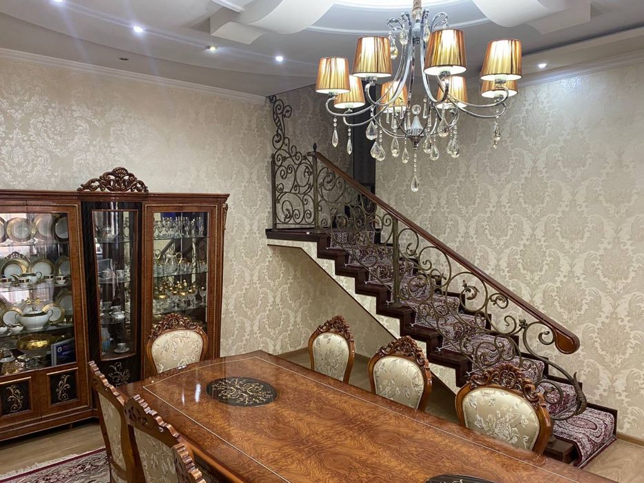 Срочно продаётся Юнусабад Уста Ширин 5 сот, 1,5 уровня 9 ком евро дом