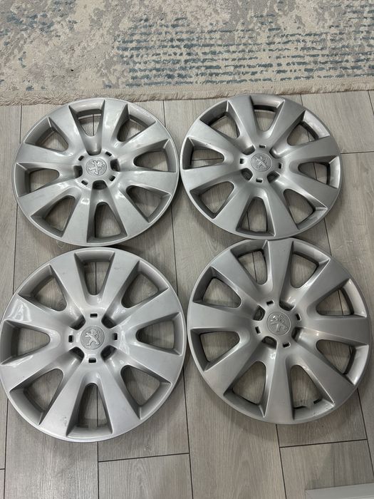 Колпаки peugeot на 15