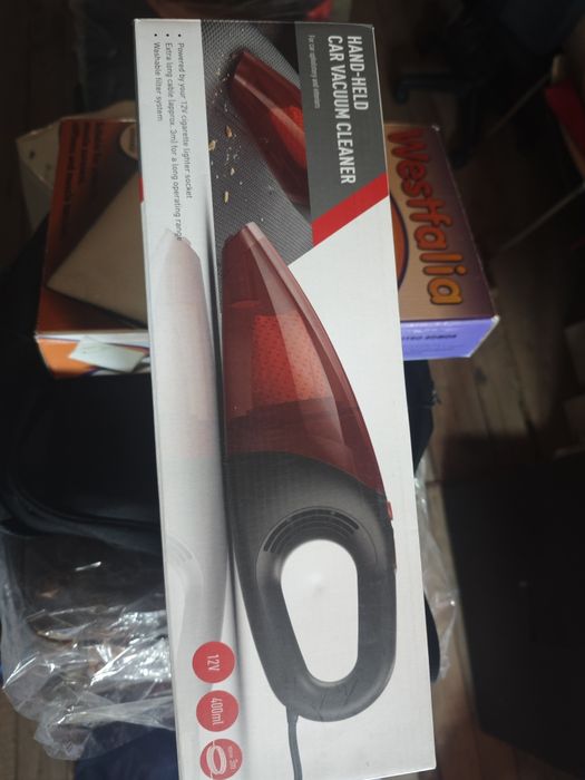 Perna electrica și aspirator auto