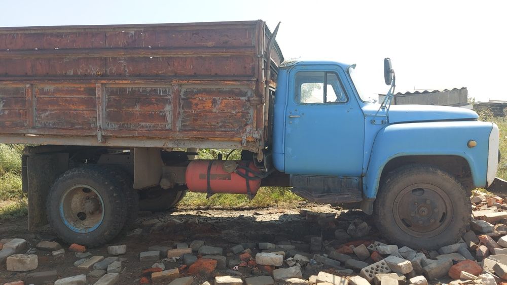 Продам газ53 очень хорошый состояние газ+ бензин