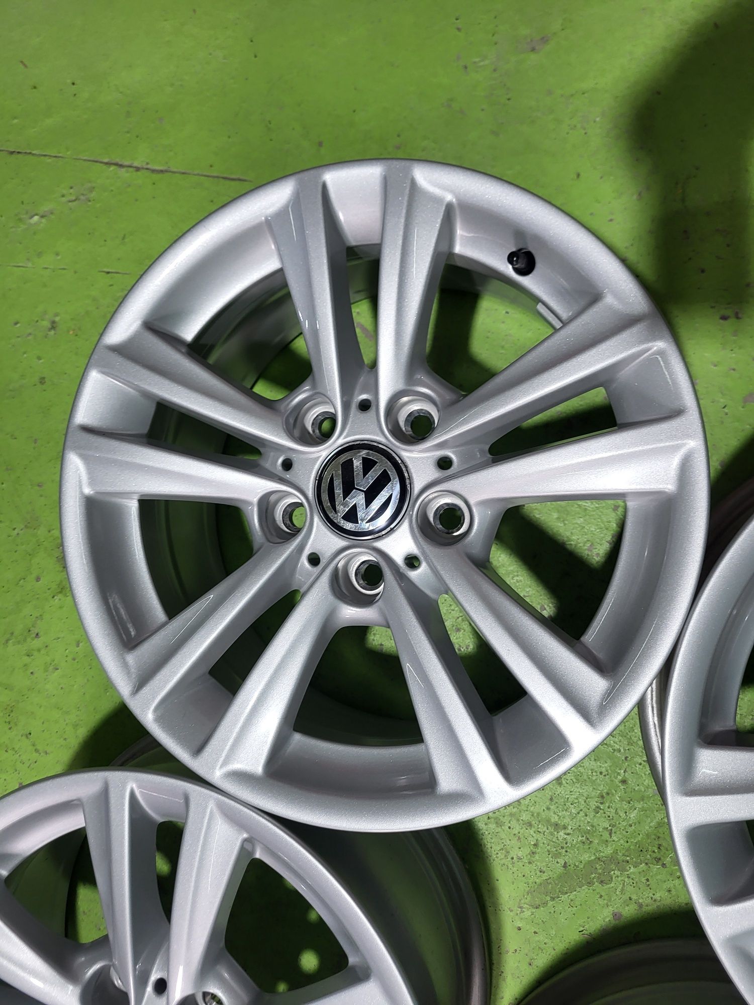 16 5x120 Vw Transporter t5 t6 лети джанти 5х120 т5 т6