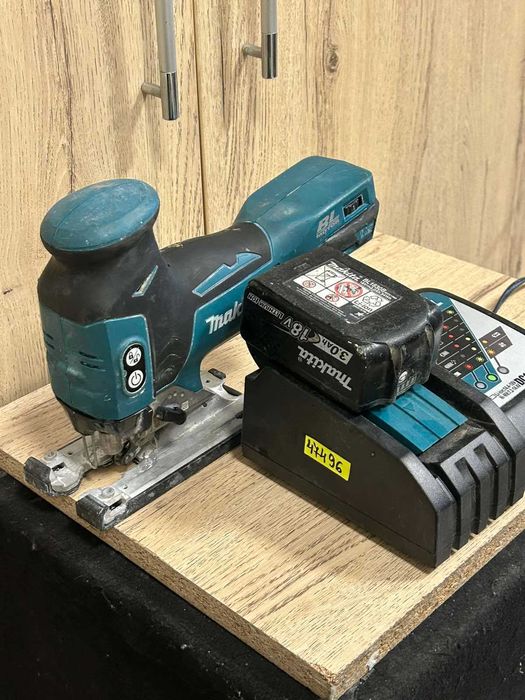 Акумулаторен прободен трион Makita DJV181Z, LXT, 18 V