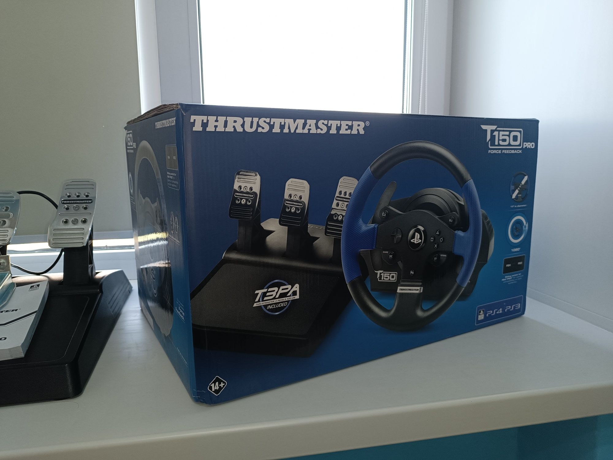 Игровой руль Trustmaster T150 Pro