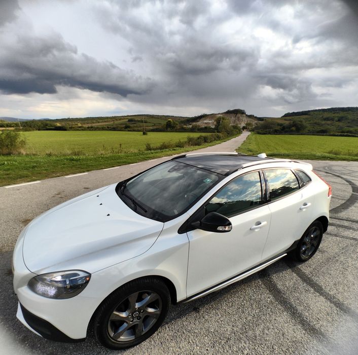 Volvo V40 2.0 Cross Country diesel 5 cilindrii
