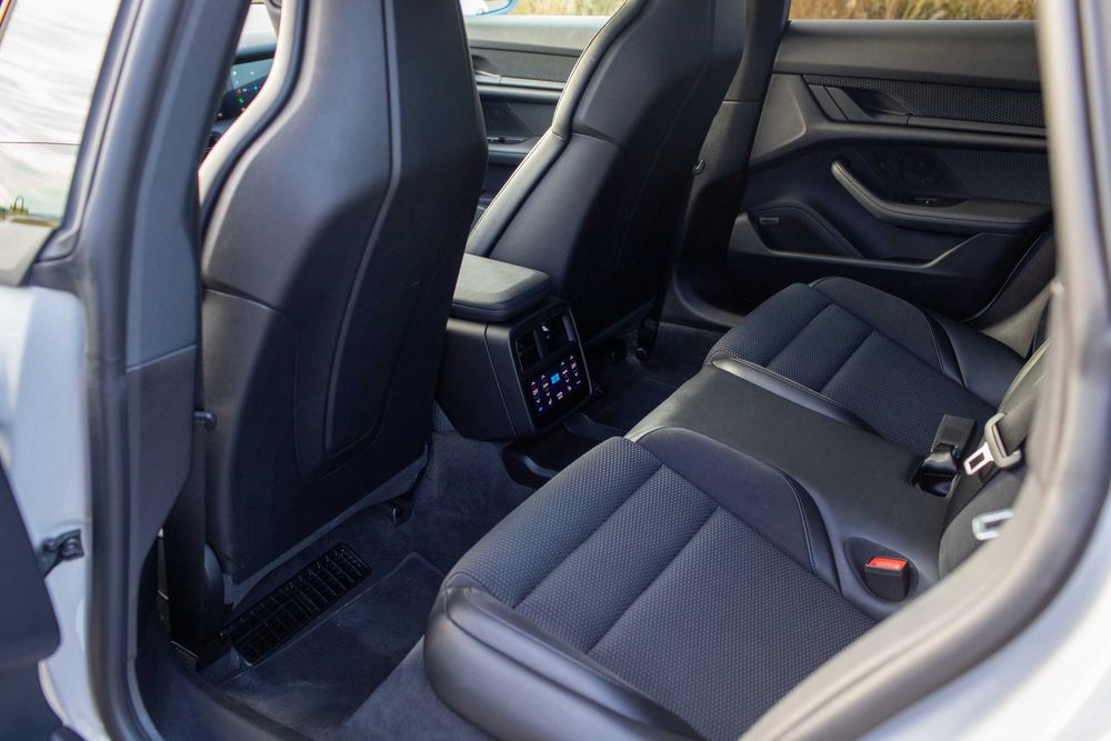 Porsche Taycan CT4S* Performance Batterie Plus*571 CP*TVA DEDUCTIBIL