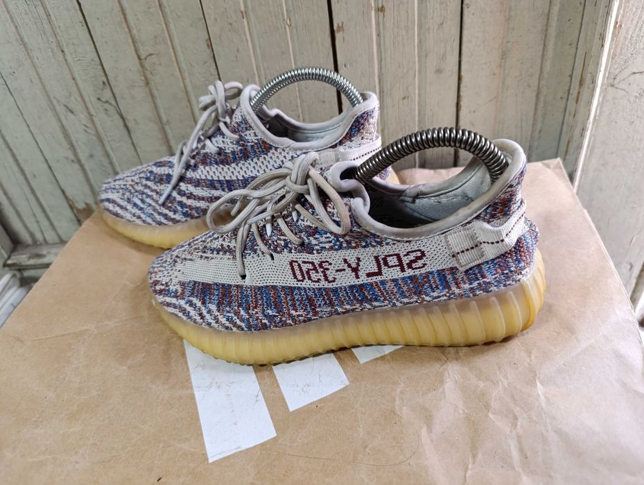 ''Adidas Yeezy Boost 350 V2 Zebra''оригинални маратонки 37.5 номер
