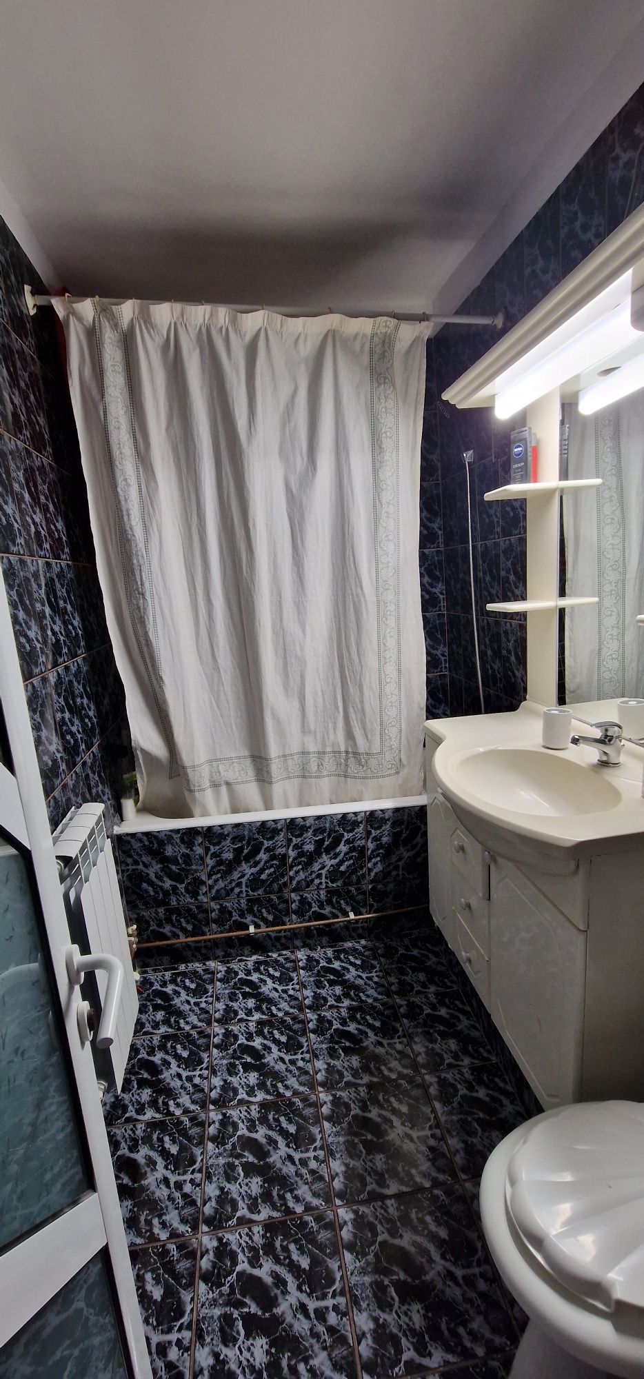 Apartament 2 camere Ostroveni - de închiriat