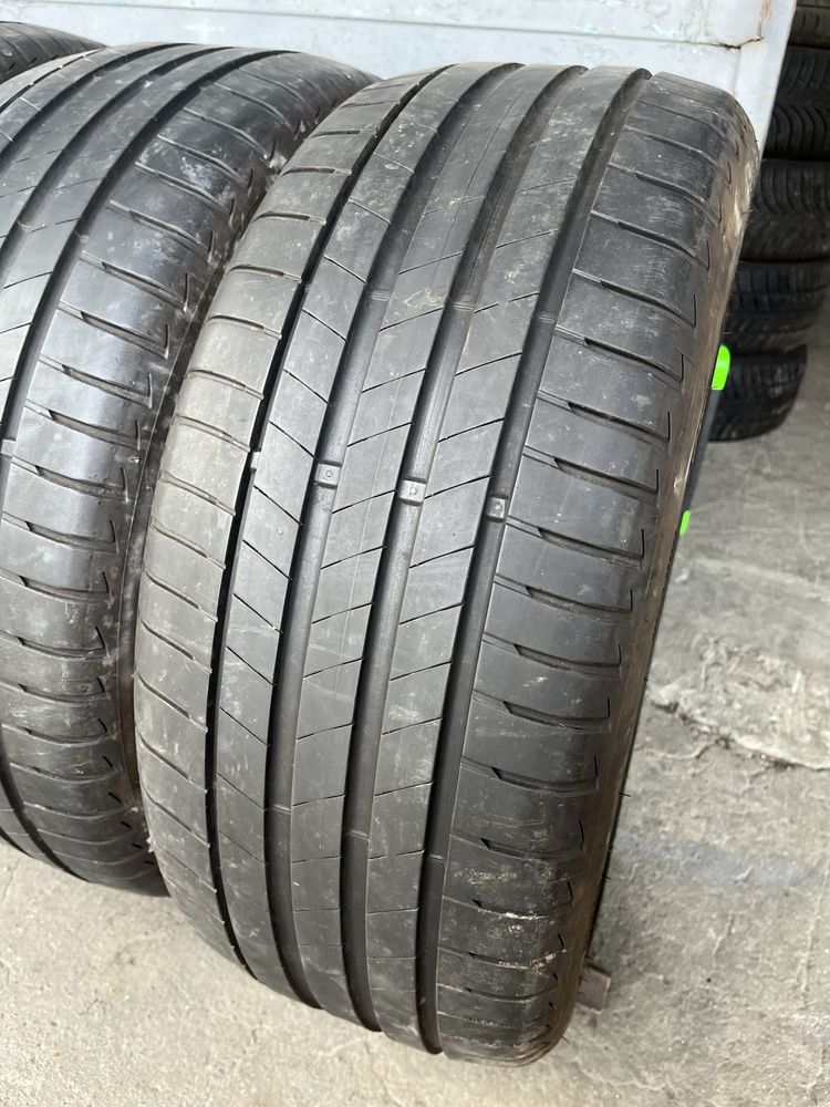 4 бр. летни гуми 245/45/19 Bridgestone AO DOT 2620 5-5,5 mm