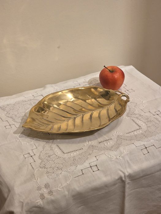 Vas decorativ alamă