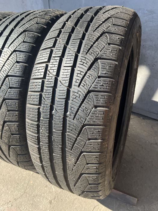 4 бр. зимни гуми 225/45/18 Pirelli RSC 5,5-6 mm DOT 3314