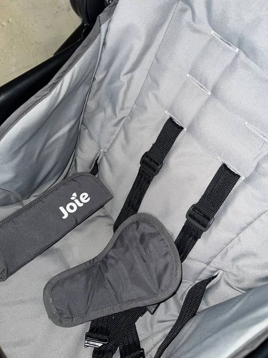 Коляска и автокресло joie