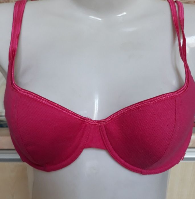 бюстгальтер  новый  цвет  красный