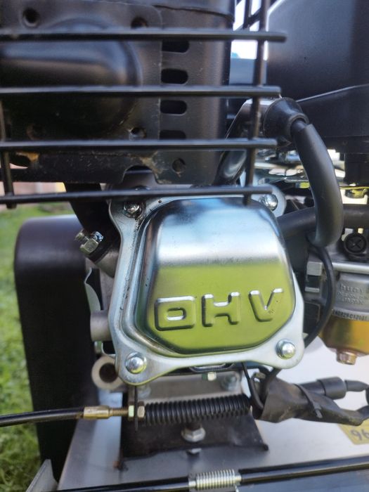 Gardener четиритактов бензинов аератор /вертикулатор