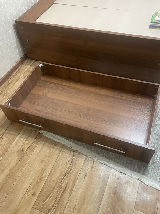 Кровать из лдсп