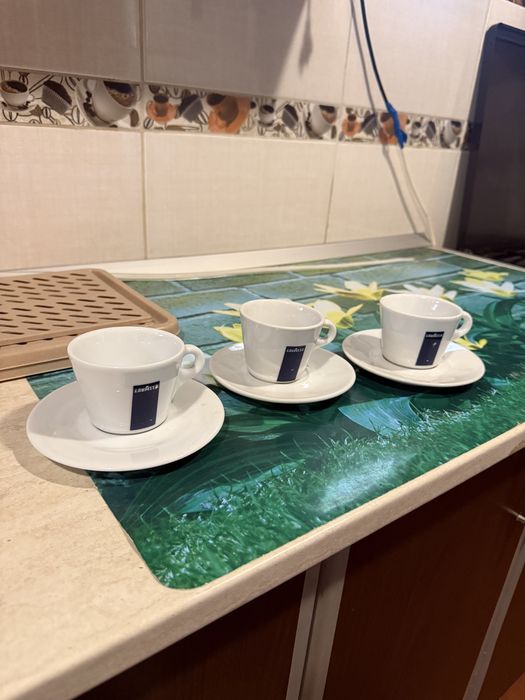 Vand cafetiera 10 litri si cesti cafea lavazza profesionale