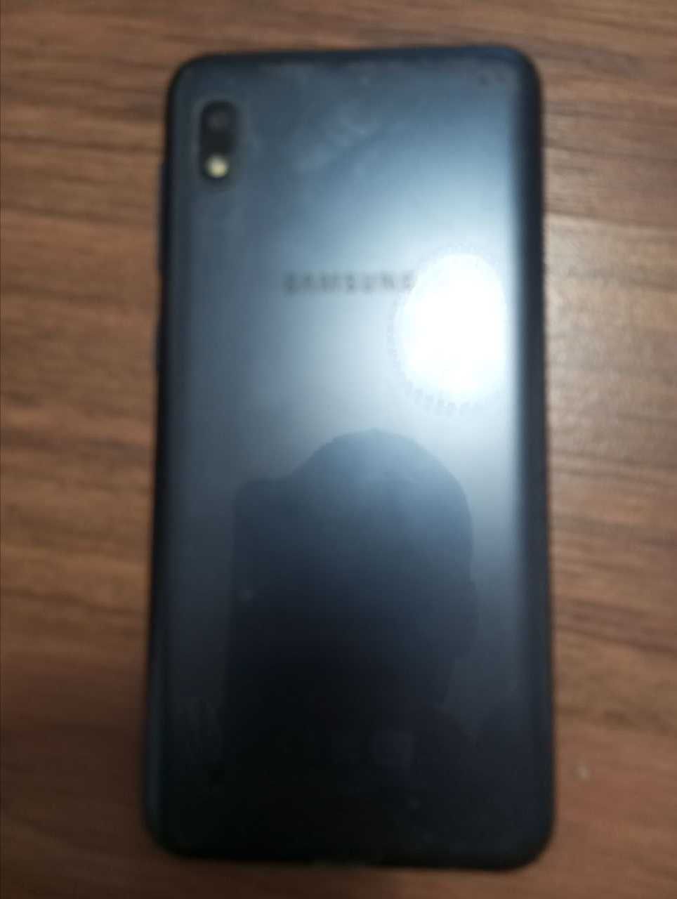 Продам телефон Samsung A10