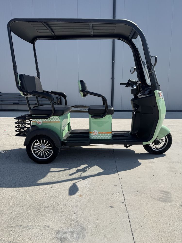 Електрическа триместна триколка ЕТ-09 2000W 72V/20AH с покрив