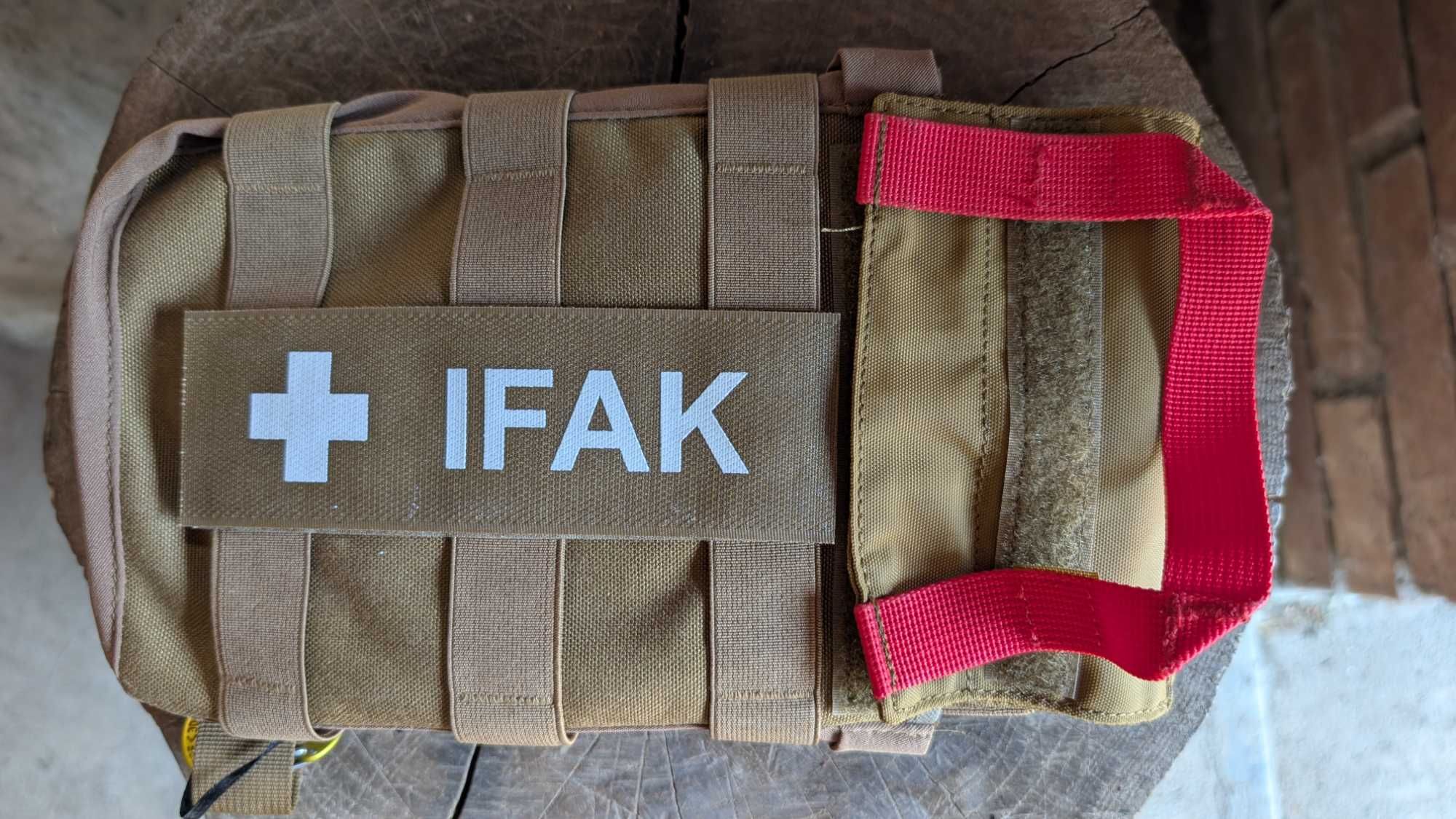 TT IFAK POUCH VL L Kit individual medical detasabil cu velcro si MOLLE
