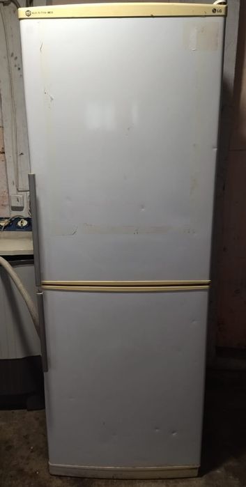 Продам холодильник