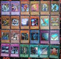 Lot 800+ cărți YUGIOH