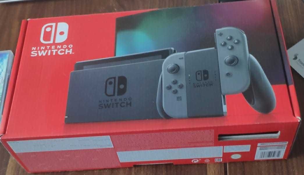 Игровая консоль Nintendo Switch 32 GB