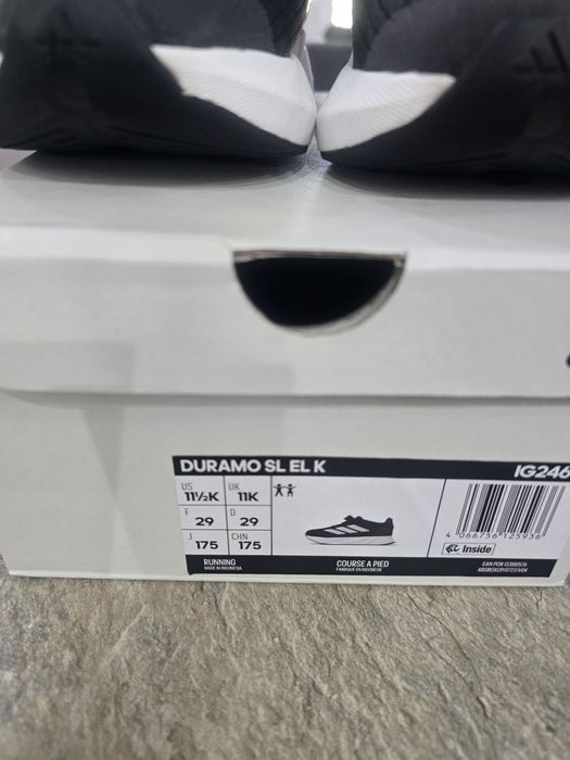Маратонки adidas