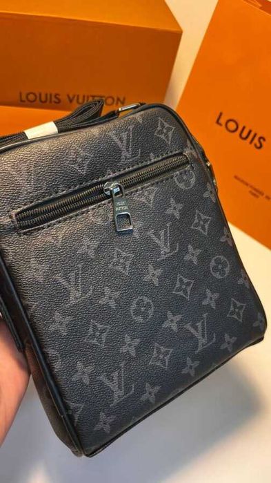 Geantă pentru bărbați Louis Vuitton piele 11340-1
