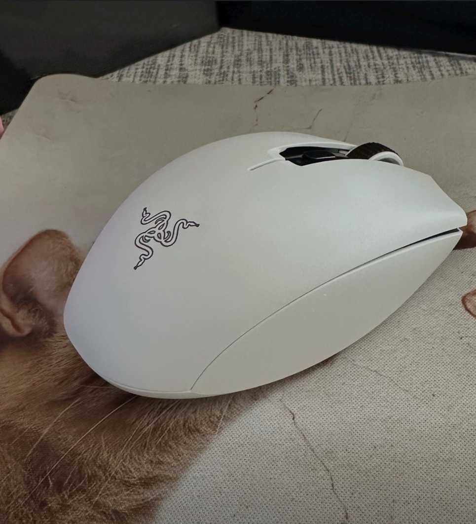 Razer Orochi V2, White