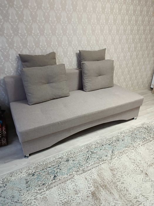 Продам раздвижной диван