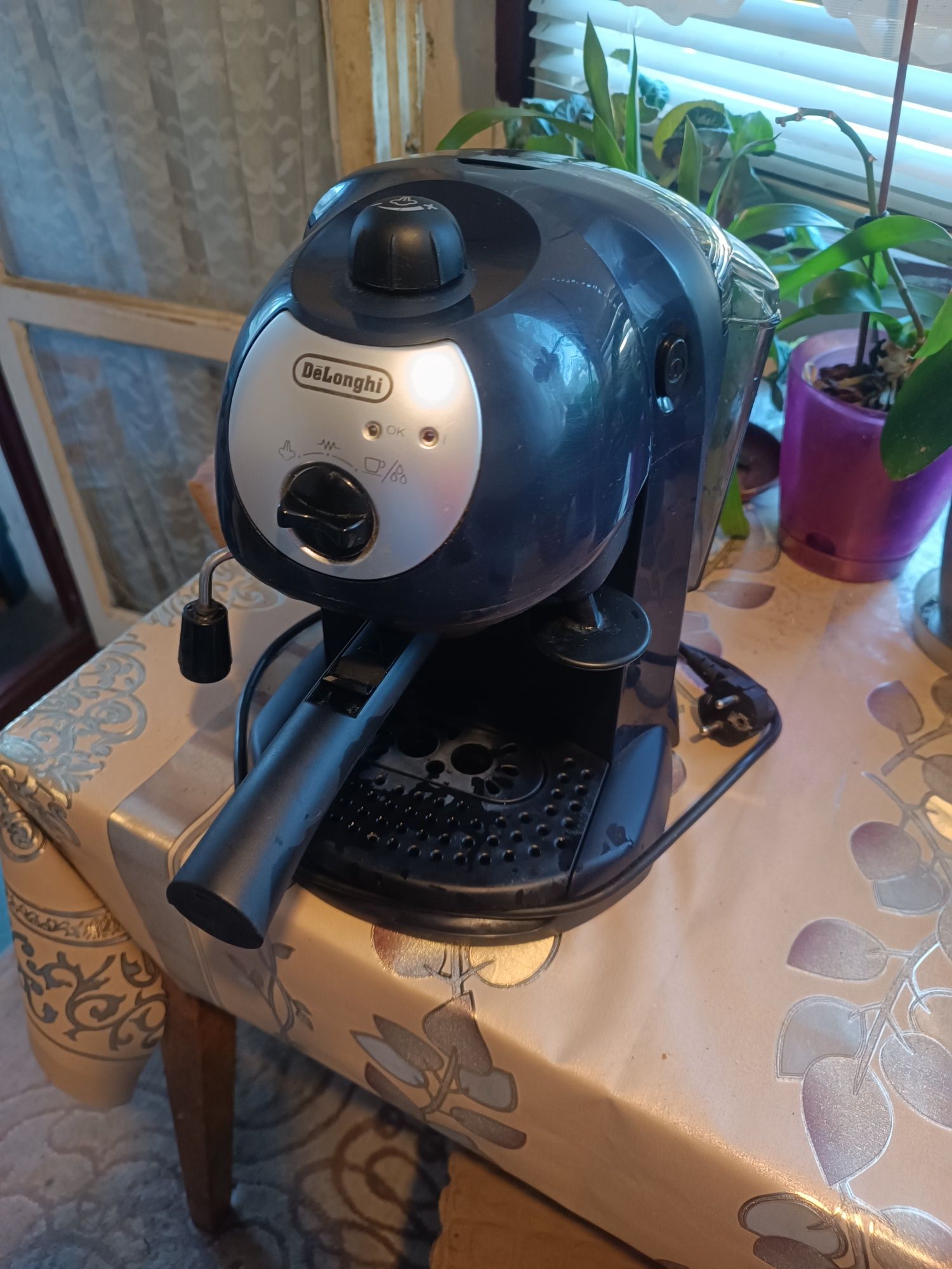 Кафемашина DeLonghi 15 bar, 1100 W